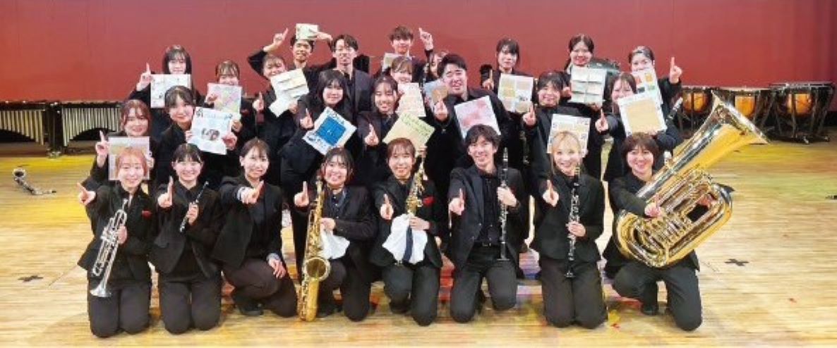 応援指導部吹奏楽団