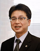 教授 吉田先生の写真