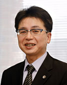 教授 吉田先生の写真