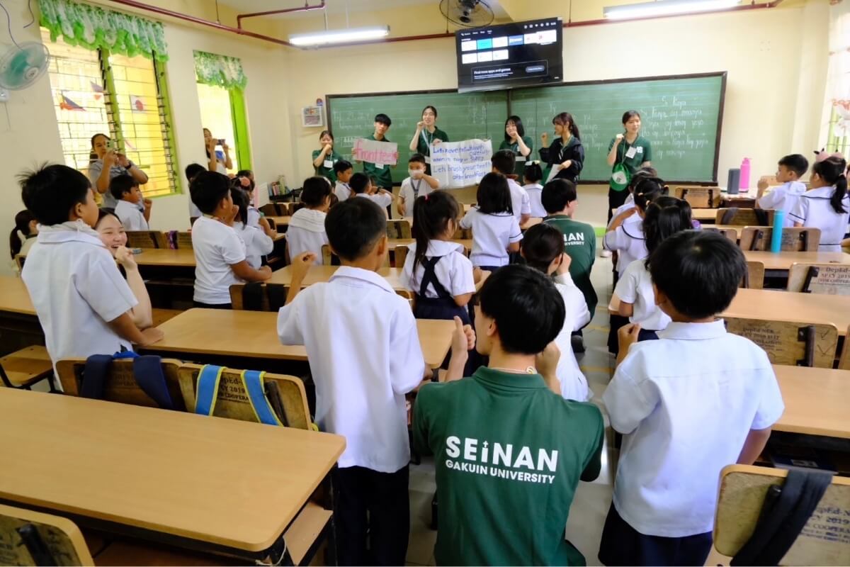 同小学校にて衛生教育を実施。