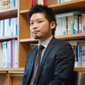 原 謙一
