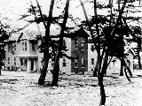 1923