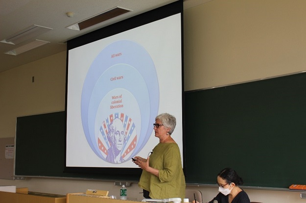 国際文化学部主催　ハーバード大学　Jane　Kamensky教授講演会を開催しました