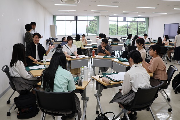 人間科学部による西南学院高大連携講座が行われました