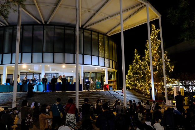 2022年度 クリスマスツリー・ディスプレイ点灯式を開催しました