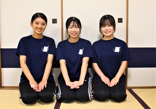 創部初！競技かるた部が全国大会でベスト8に進出しました