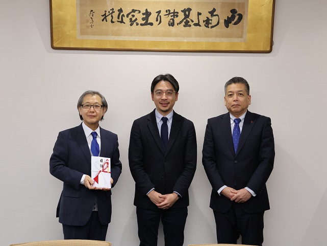 SDGｓ私募債発行記念寄贈式が行われました