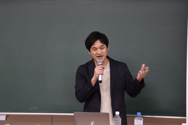 「データサイエンス副専攻プログラム」開設記念フォーラムが開催されました