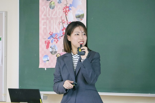 【商学部】「地域ビジネス論」において通訳案内士に関する特別講演を開催