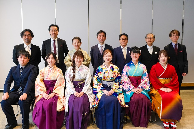 2024年度国際文化学部卒業論文表彰制度表彰式を挙行しました