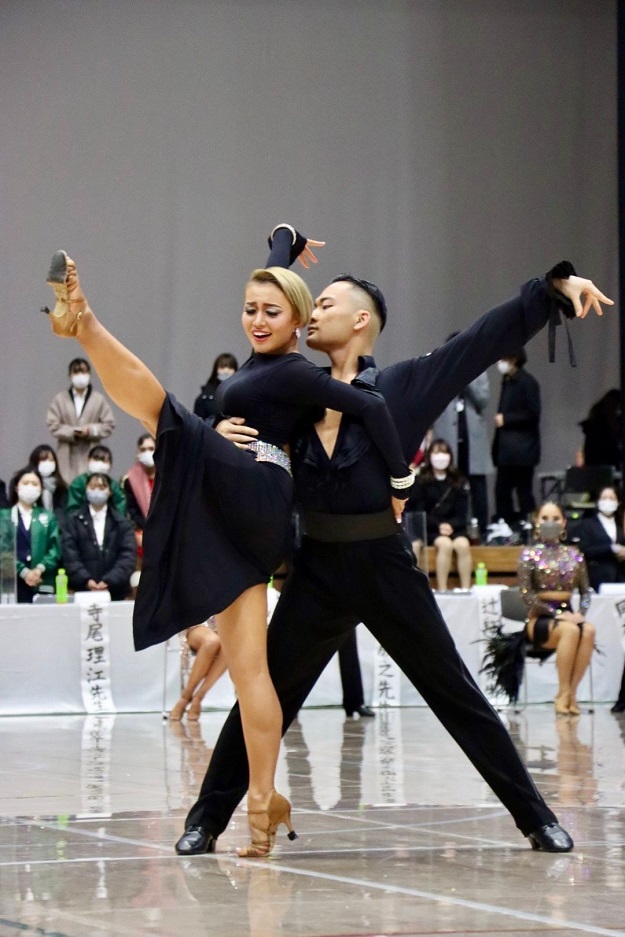 「第66回全日本学生競技ダンス選手権」ルンバの部で別當・平井ペアが第3位入賞