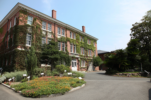 西南学院大学 商学部
