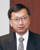 教授 横田先生の写真